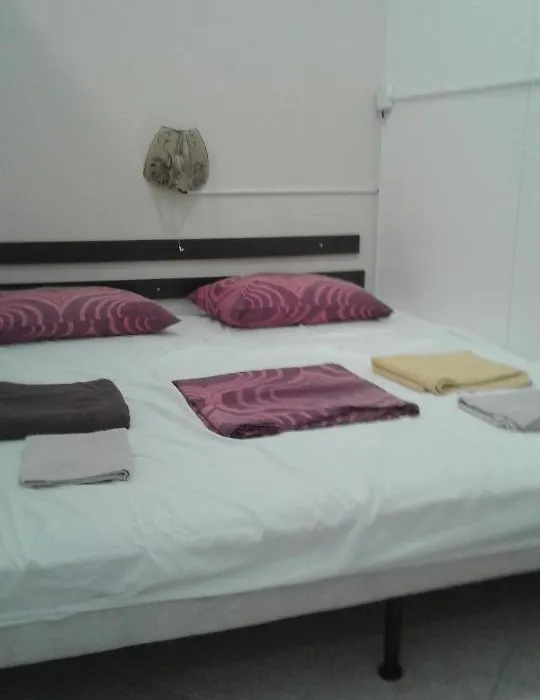 Trzy Apartamenty W Hotelu Dwa Przy Basenie Oraz Jeden 4 Pietro Z Duzym Tarasem-1