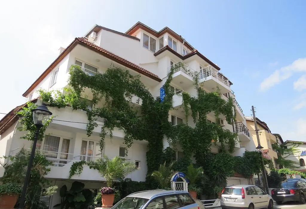 Family Hotel Sofi-1