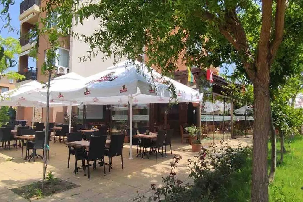 Apartment Ferienunterkunft Strandnaehe Mit Pools-1