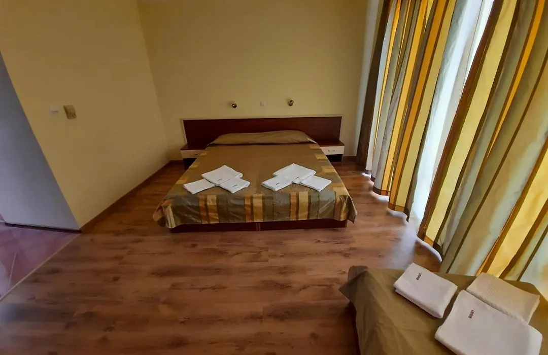 Hotel Veris-1