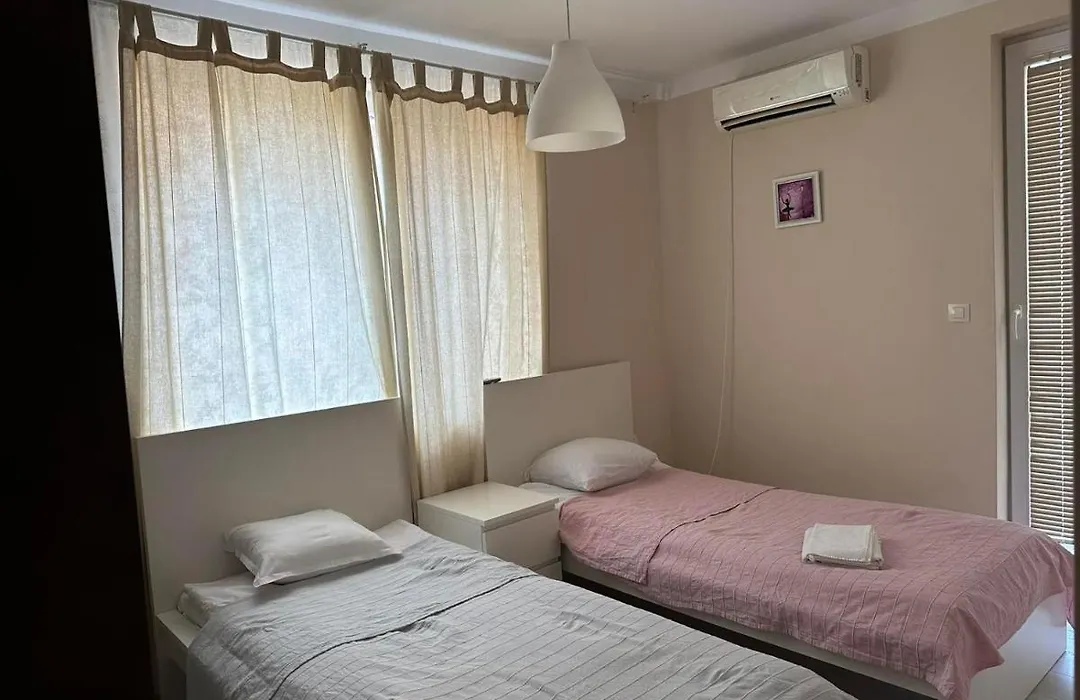 Pomorie Residence 2-Bedroom Apartment 300M To The Beach-1
