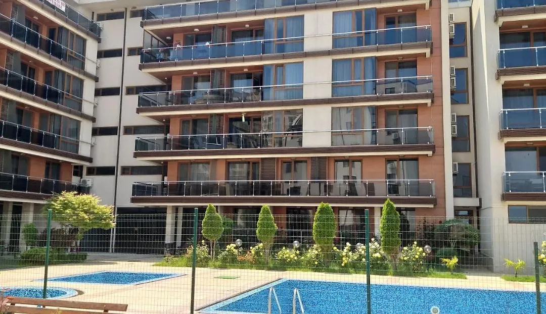 Apartment Pomoriebeach Complex-1