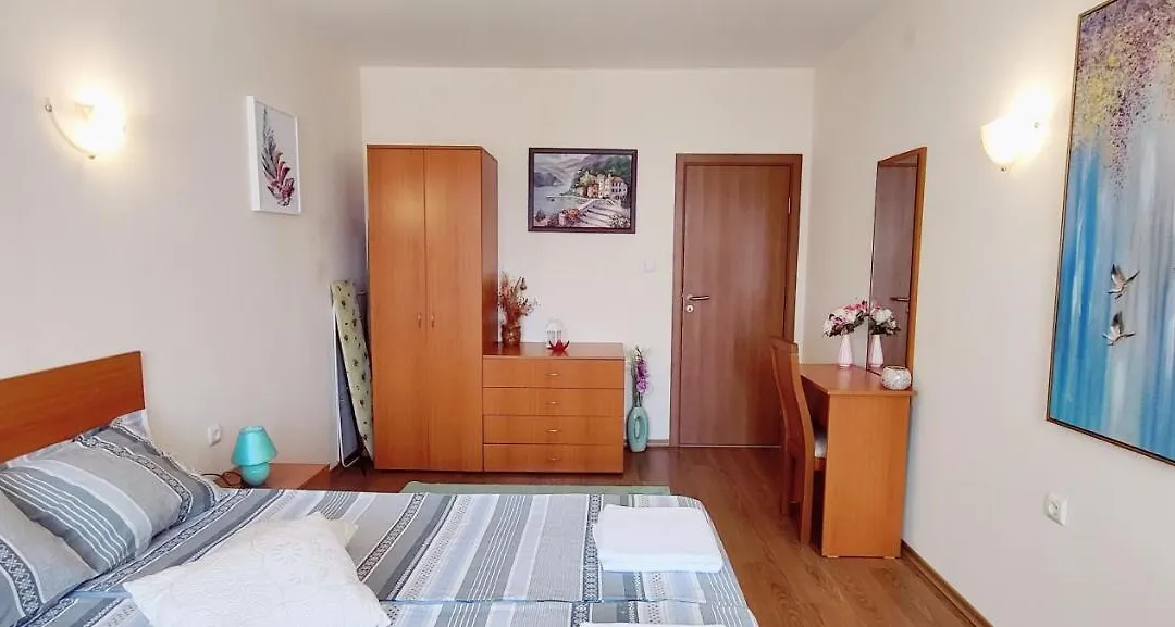 One Bedroom Apartment With Pool View-1