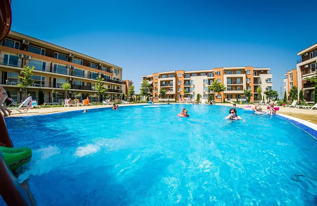 Holiday Garden Resort-1