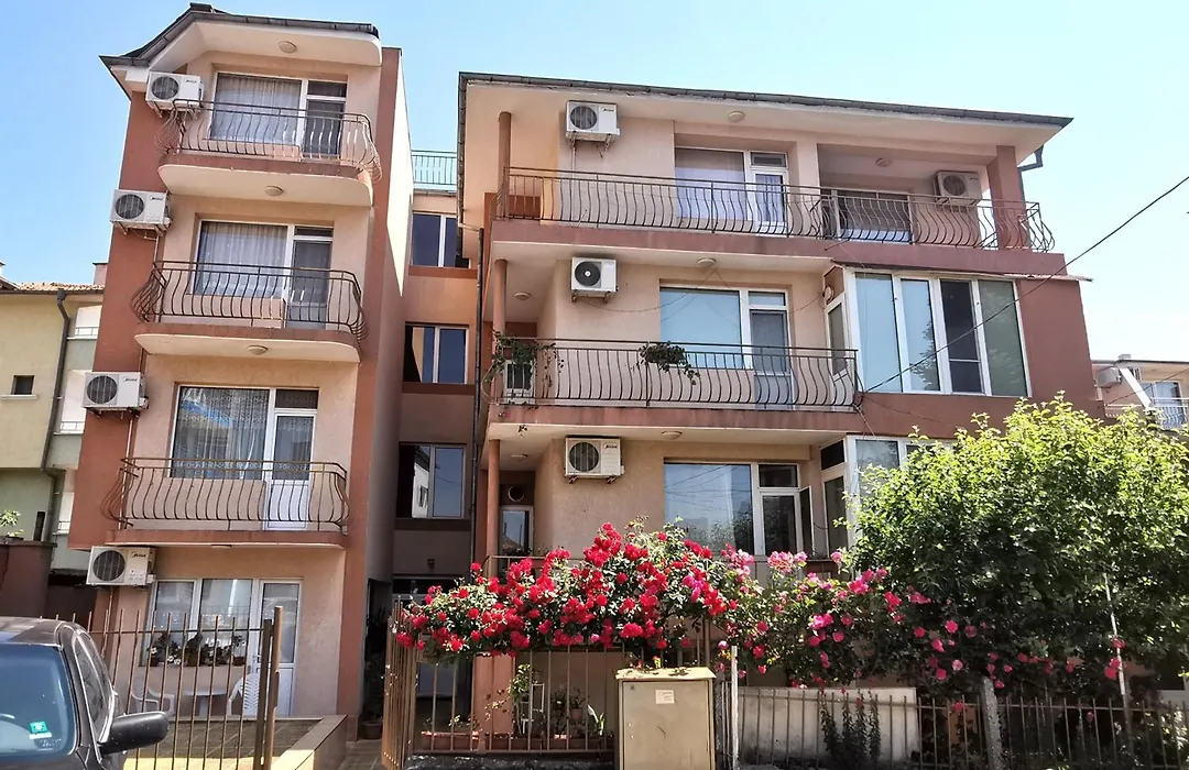 Guest House Georgieva Ravda-1
