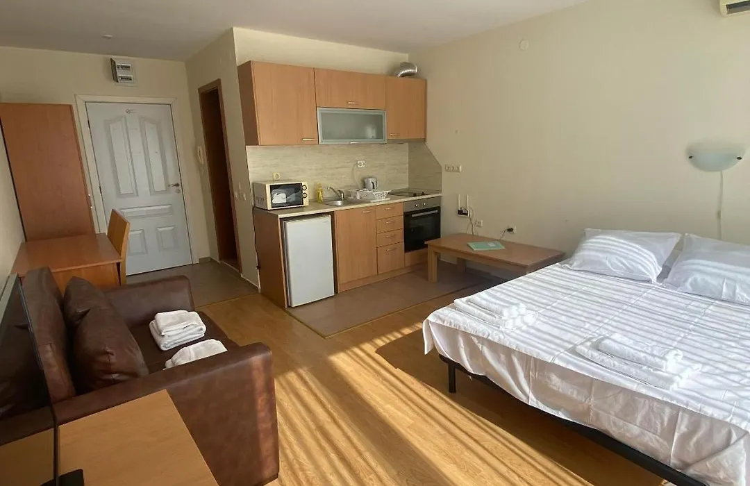 Large Studio Apt, Nesebar Fort-1