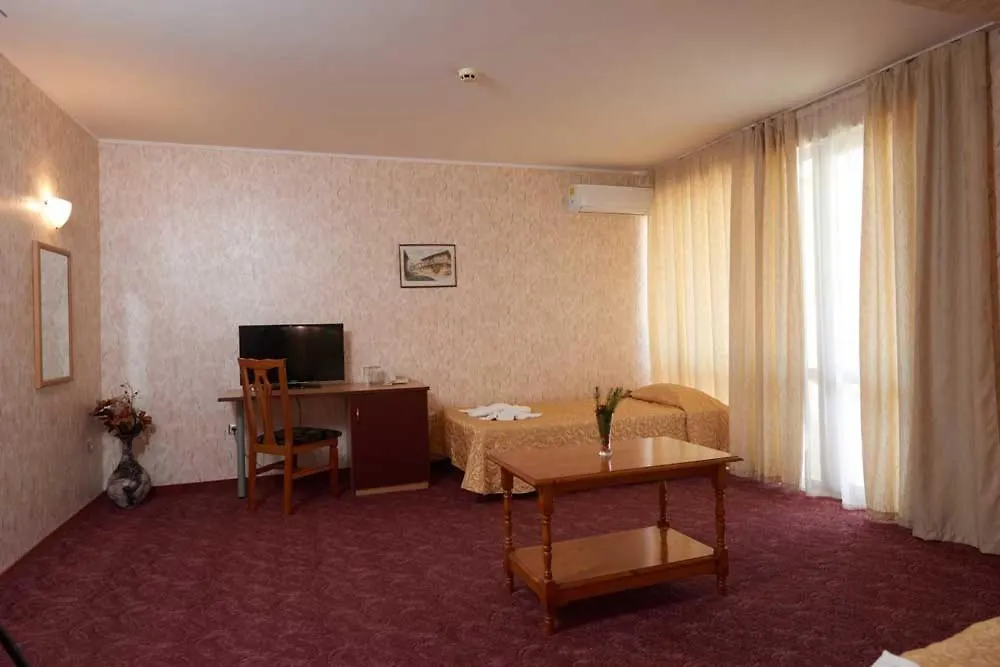 Hotel Smolyan-1