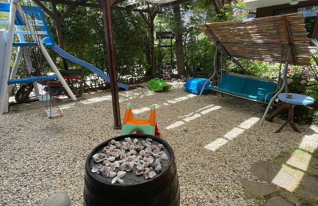 Holiday House Gendar, Chernomorets-1