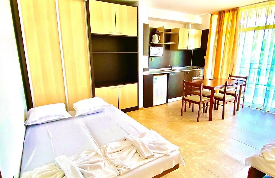 Grand Kamelia Holiday Apartments-1