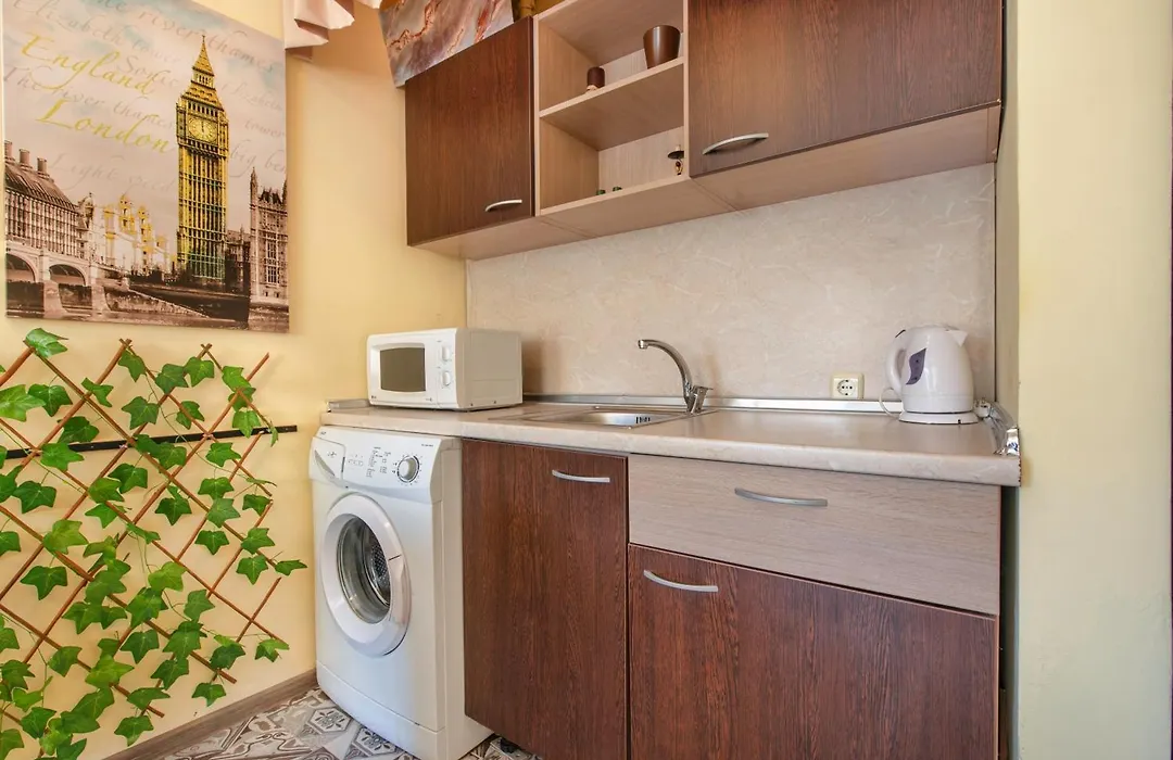 Viva Apartments With Free Parking-1