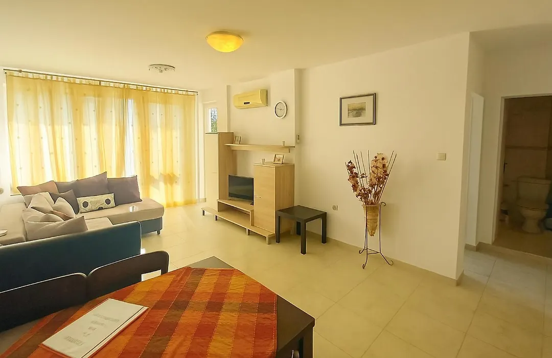 Home Comfort 3 Rooms Apartment Butterfly-1
