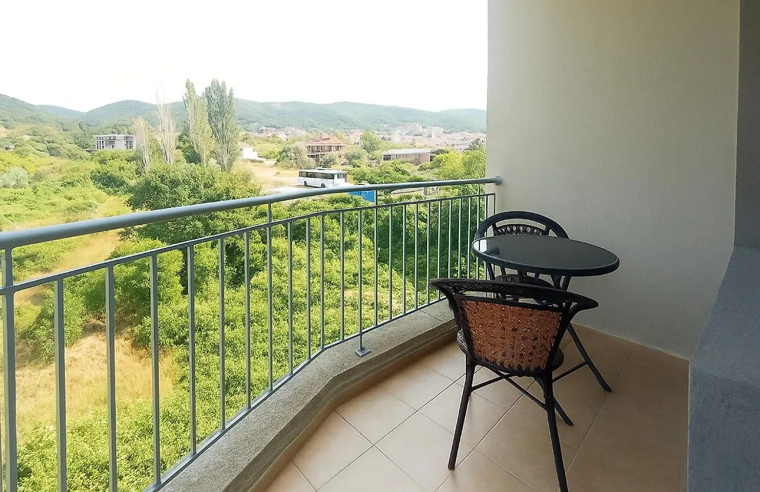 Green Dream 3 Rooms Apartment Butterfly-1