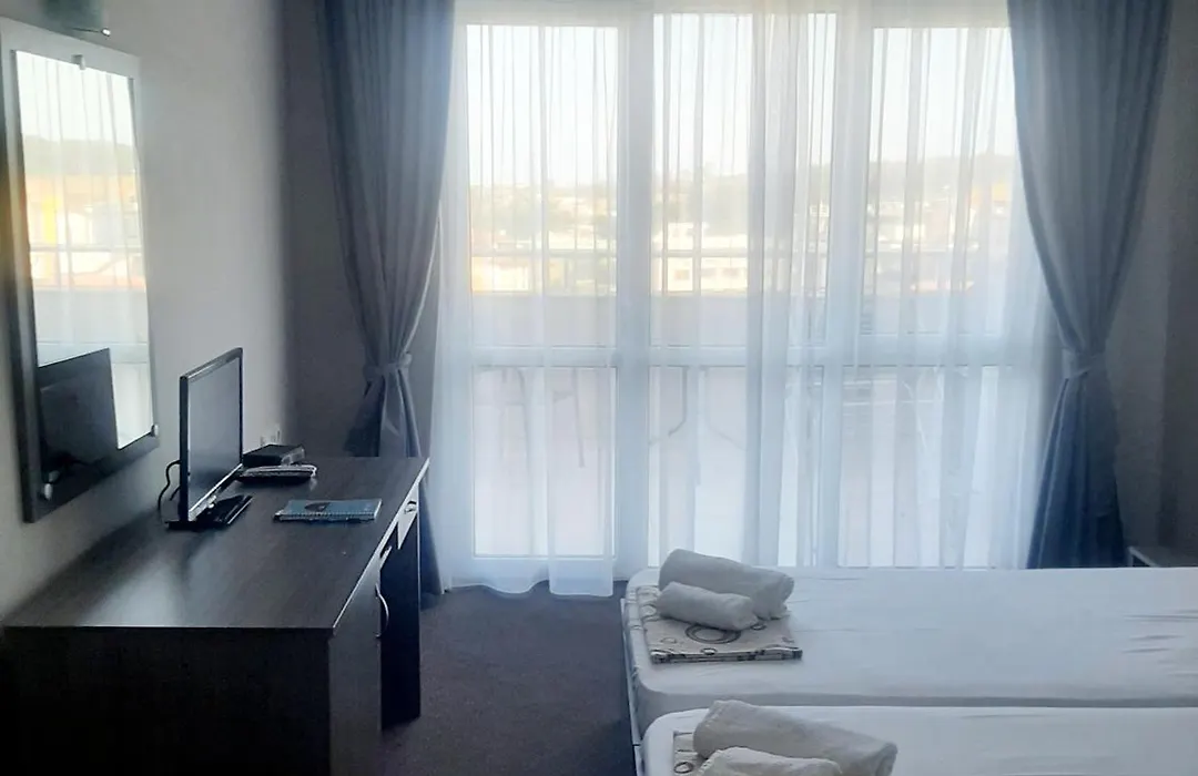 Hotel Ray-1