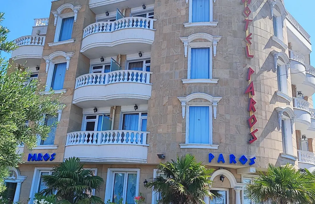 Family Hotel Paros-1