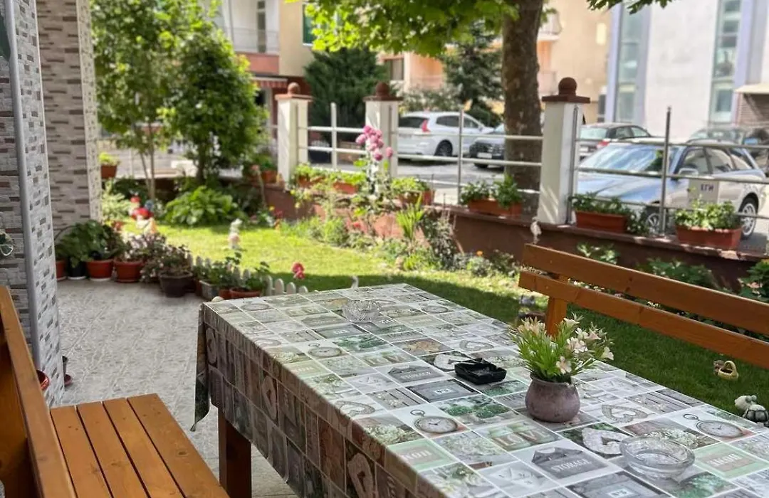 Guest House Kostovi-1