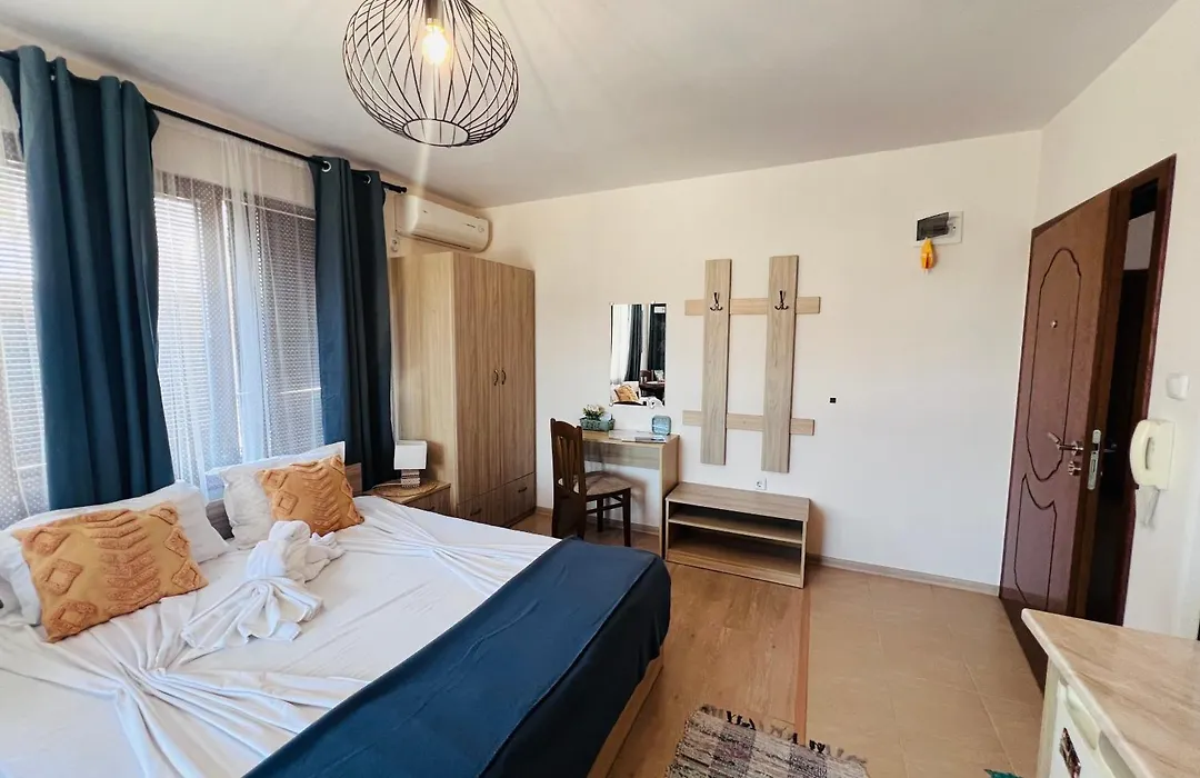 Desi House 301 Cozy Studio Nessebar-1