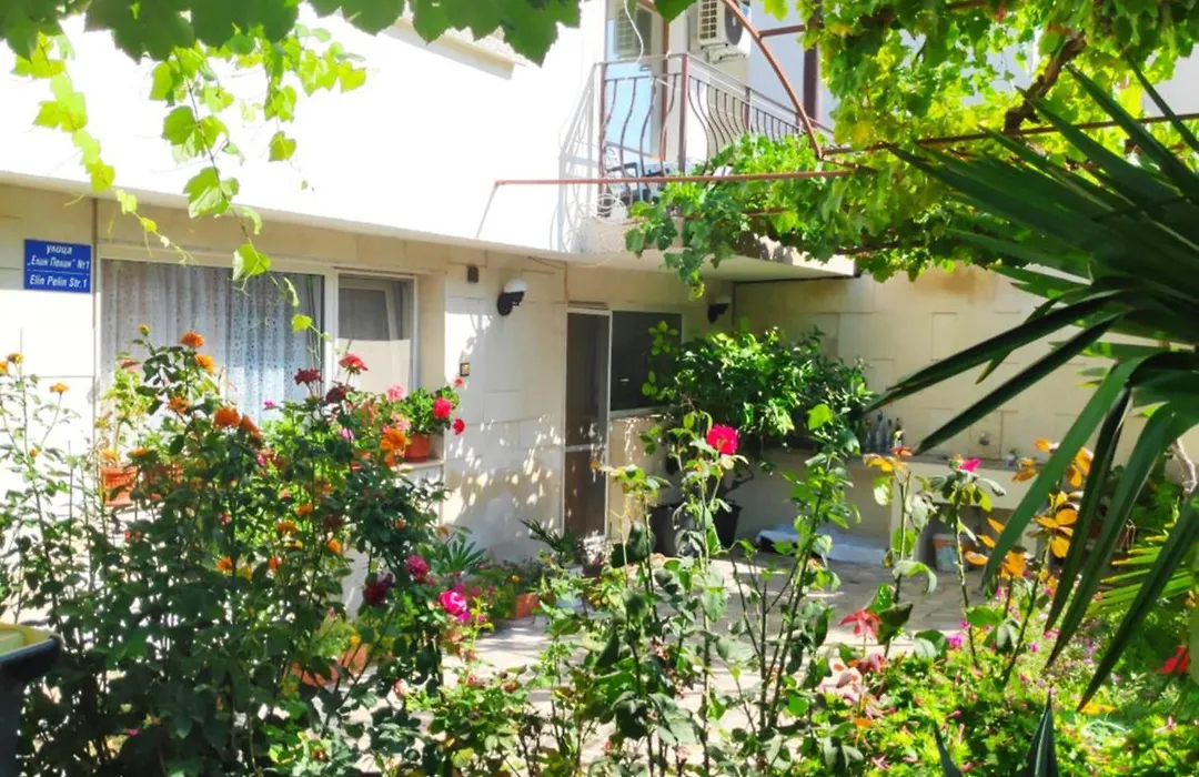 Guest House Zhelevа-1