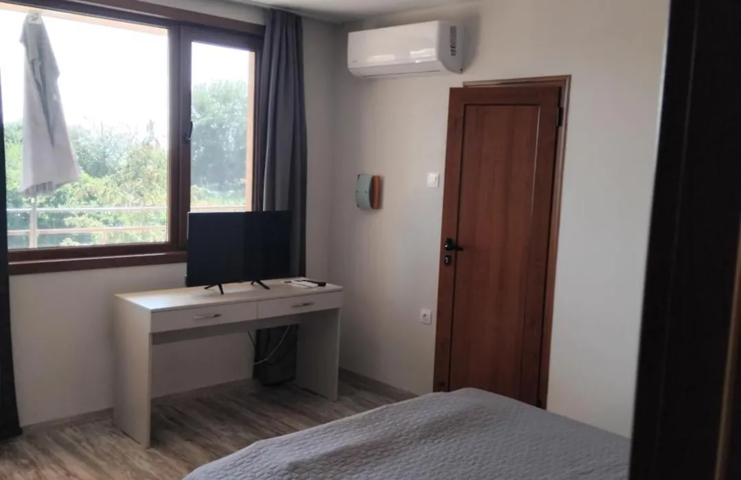 Guest House Ivanovi-1