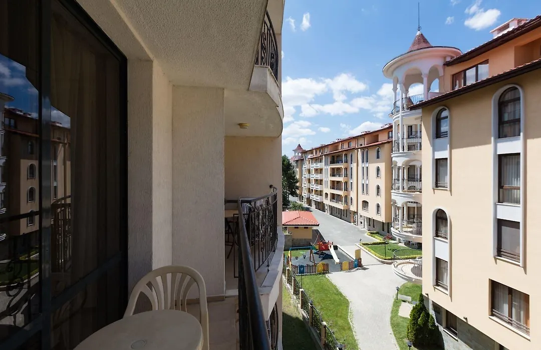 Quiet Studio With Kitchen & Balcony-1