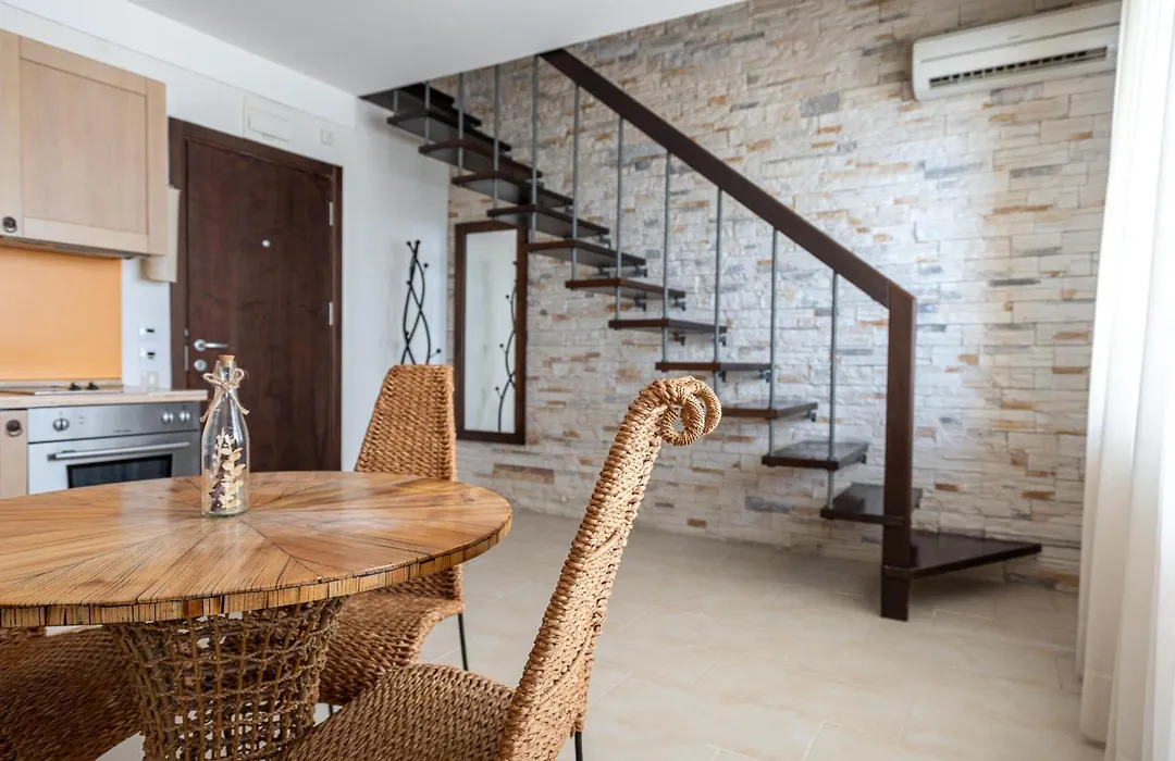 Oasis Vip Club - Настаняване, Ресторант И Плаж-1