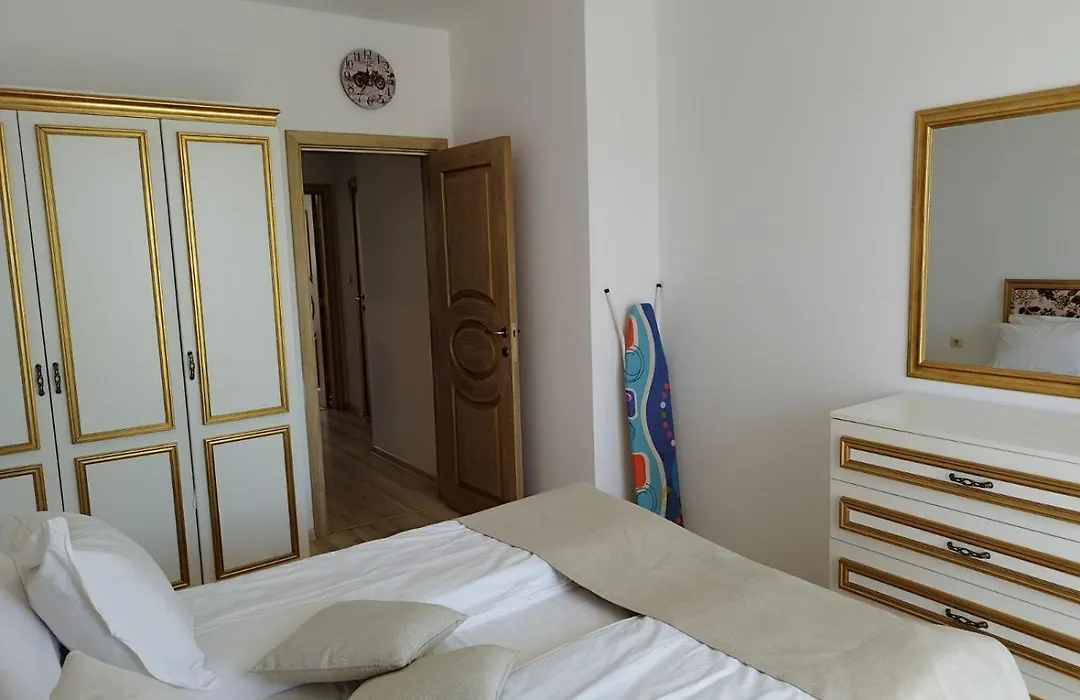Apart Hotel Aphrodite Gardens-1