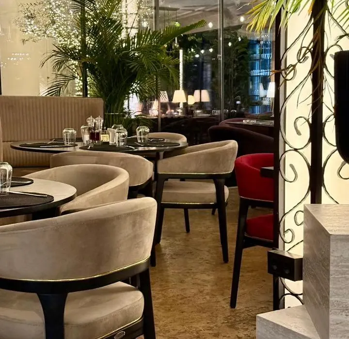 Hotel Avenue-1