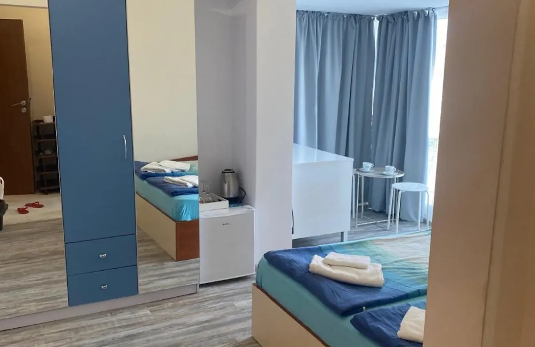 Family Hotel Neptun - Lozenets-1
