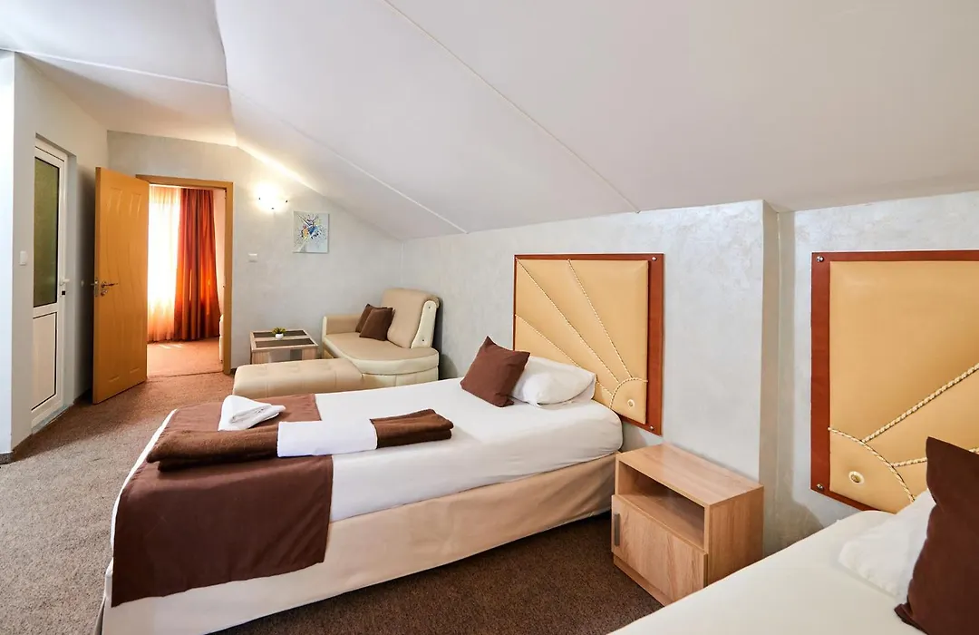 Peneka Hotel-1