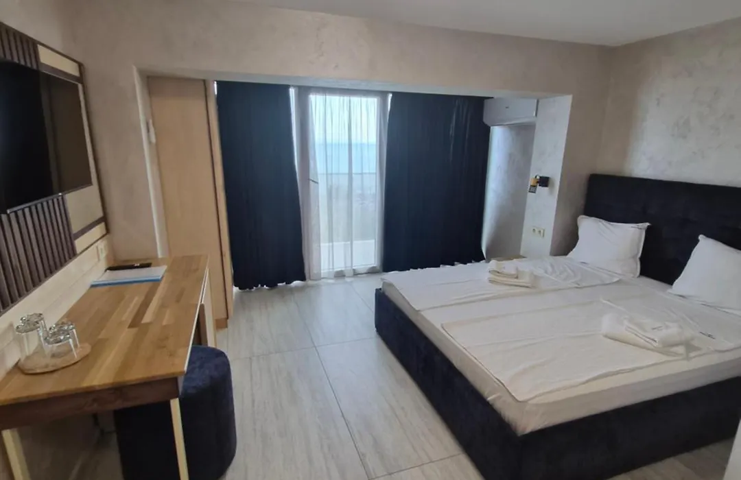 Hotel Perla Beach-1