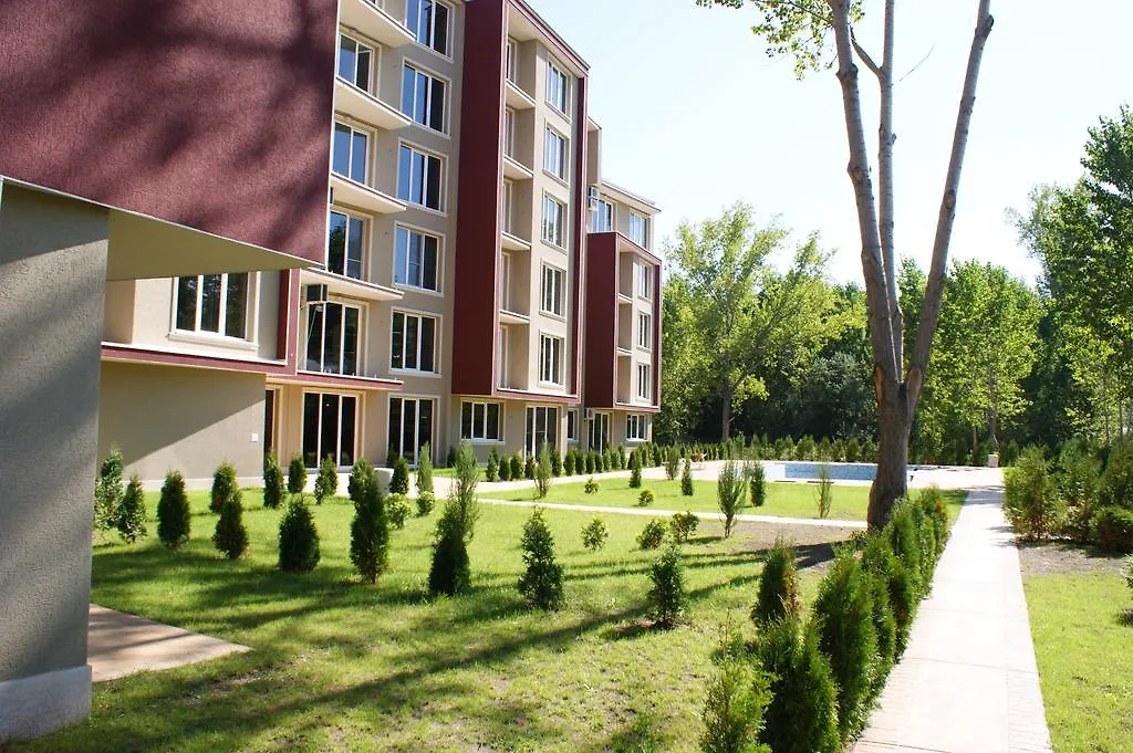 Menada Vip Park Apartments-1