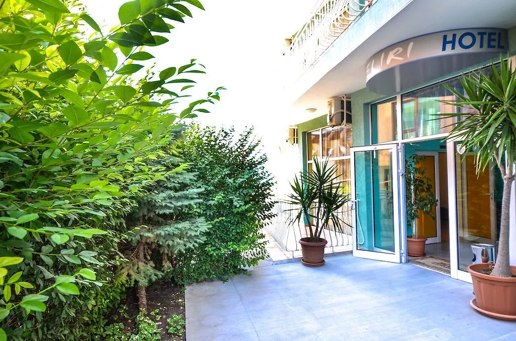 Family Hotel Eliri-1