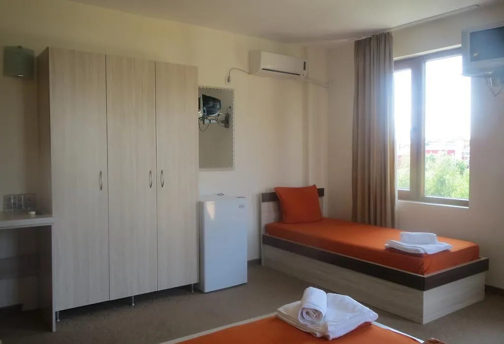 Family Hotel Golden Lion-1