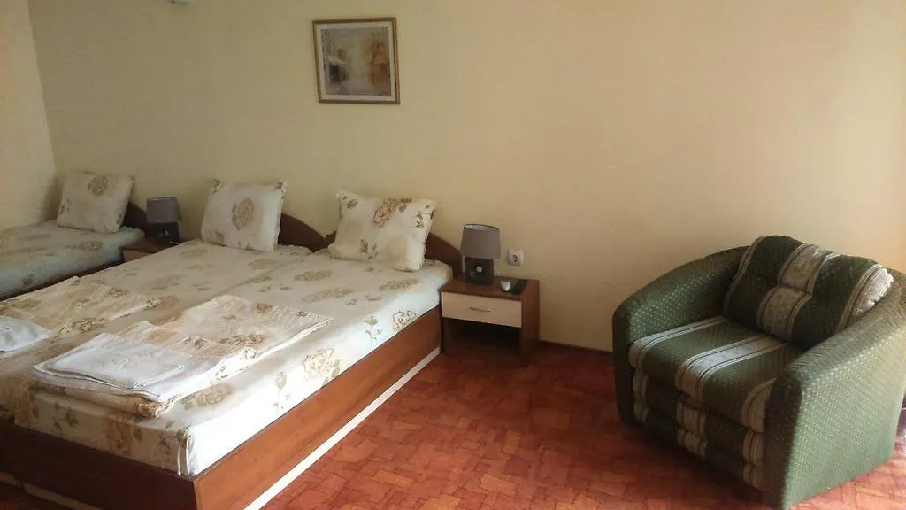 Guest House Pri Valyo-1