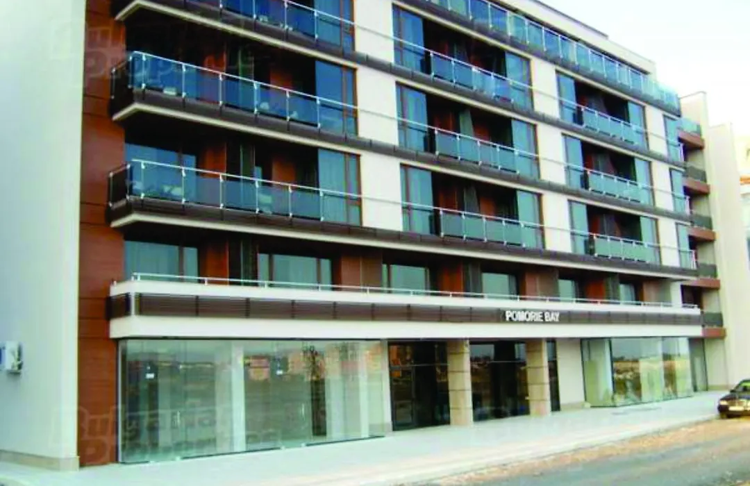Pomorie Bay Aparthotel-1
