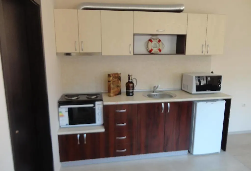 Holiday Apartments In Pomorie-1