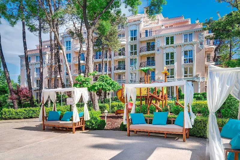 Venera & Anastasia Palace-1