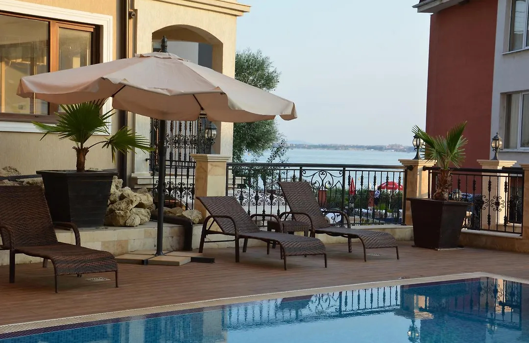 Vip Club Dolphin Coast-1