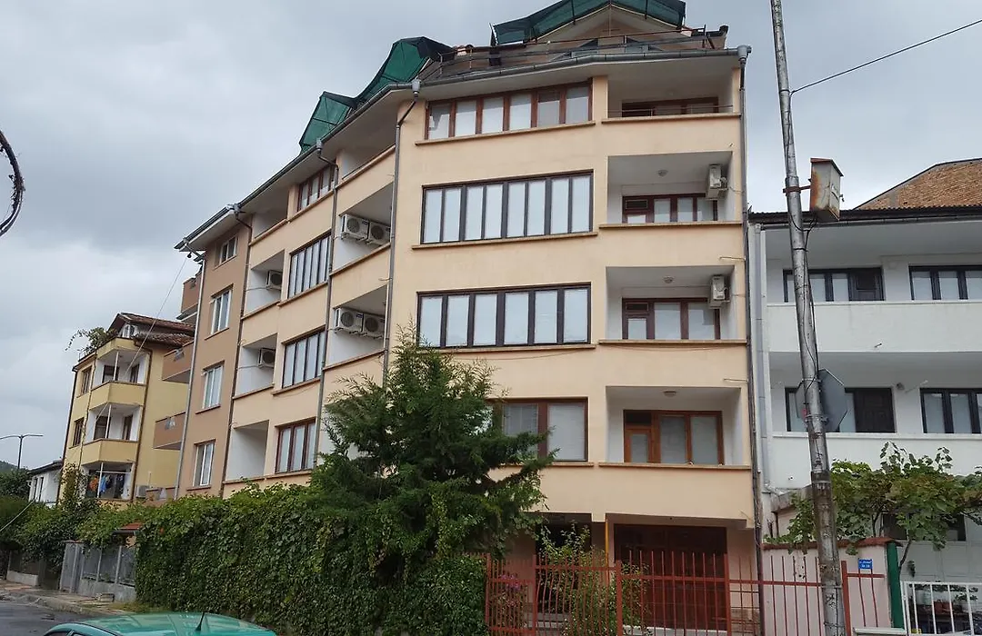 Guest House Dzhegosh-1