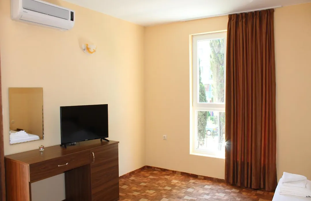 Hotel Sapphire-1