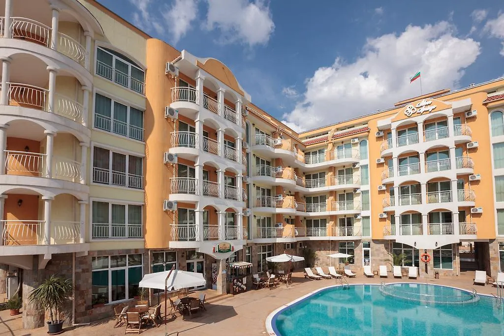 Silver Springs Apartments-1