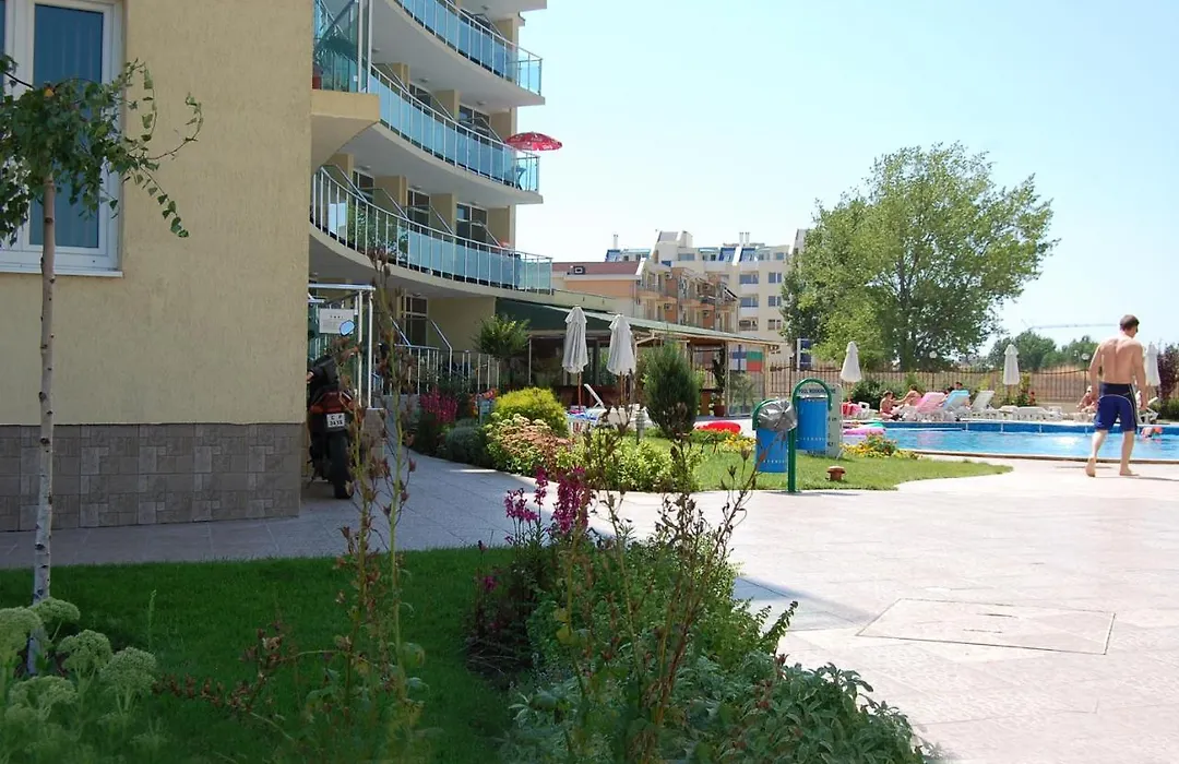 Julia Family Apartments-1