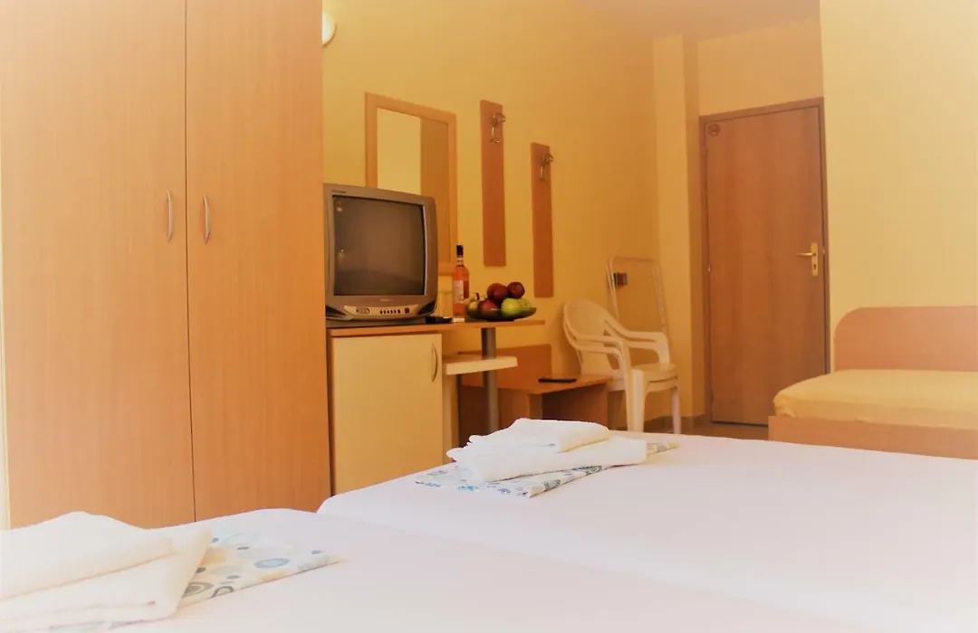 Family Hotel Rosi-1