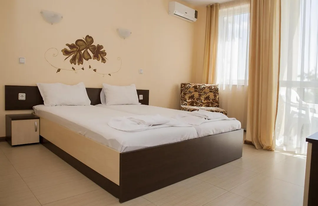 Guest House Ivano-1