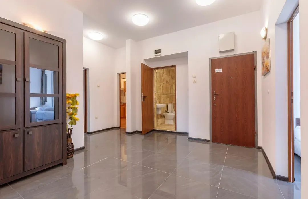 Seaside Guest Rooms-1