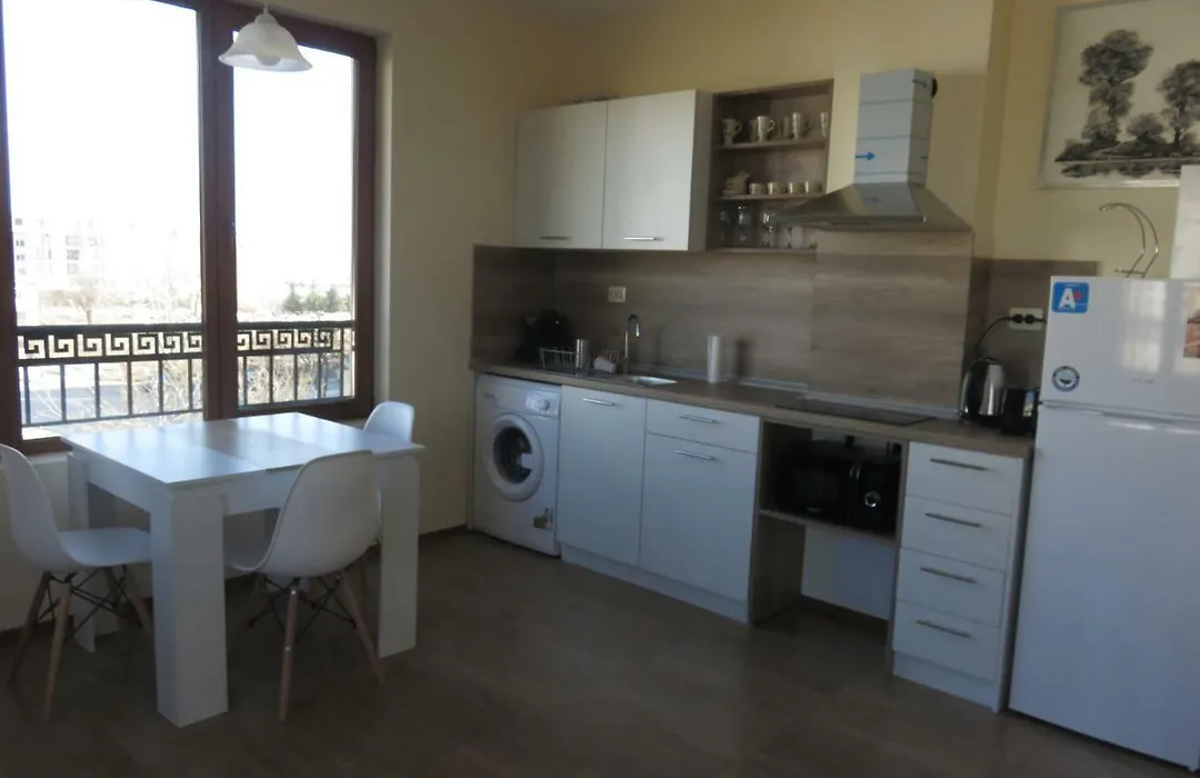 Nereya Palace Studio Mona-1