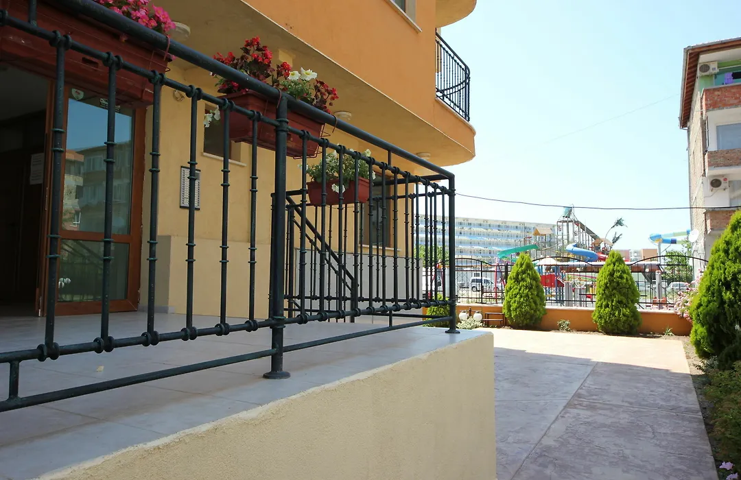 Menada Amadeus 3 Apartments-1