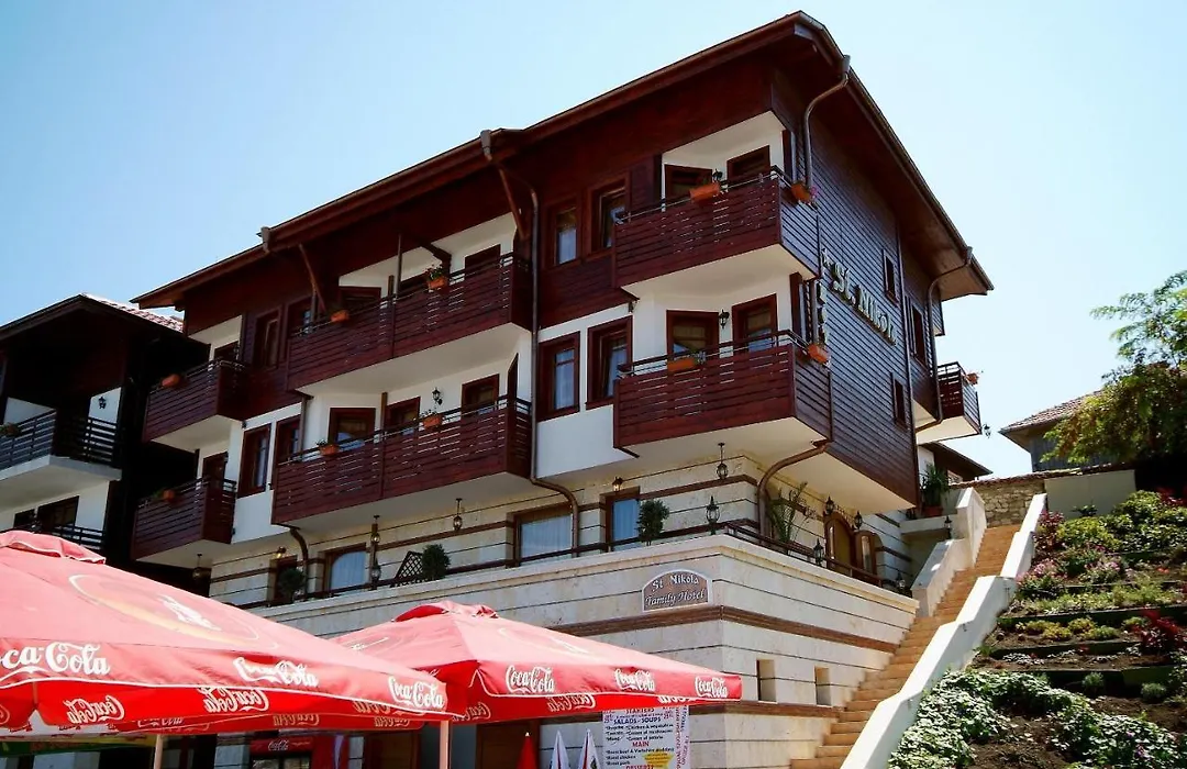 Family Hotel Saint Nikola-1