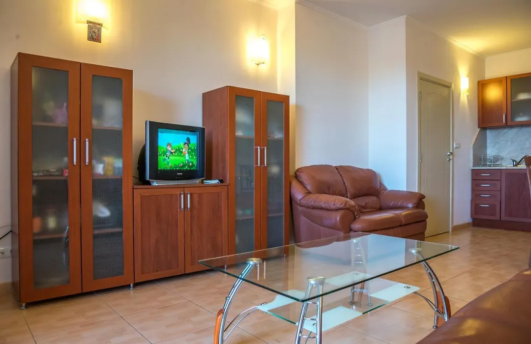 Apartment Central Plaza 1 Bedroom 63 M-1