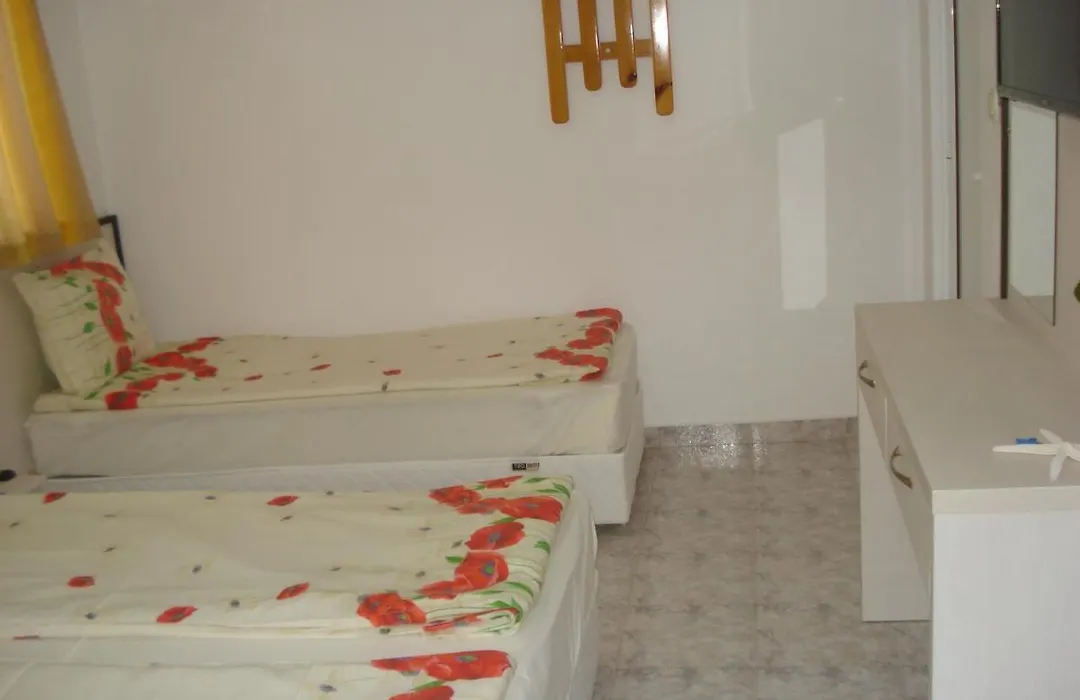 Kupenova Guest House-1