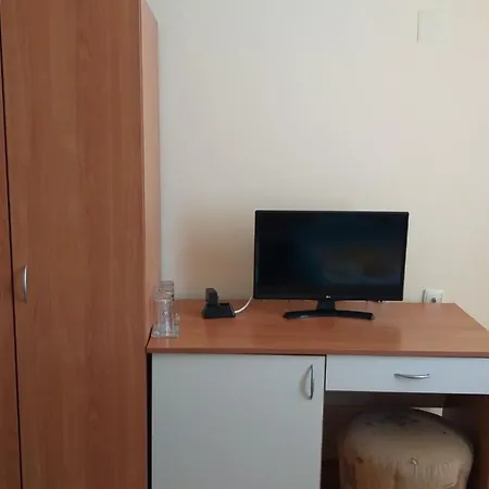 Ивaнови Къща за Гости-2